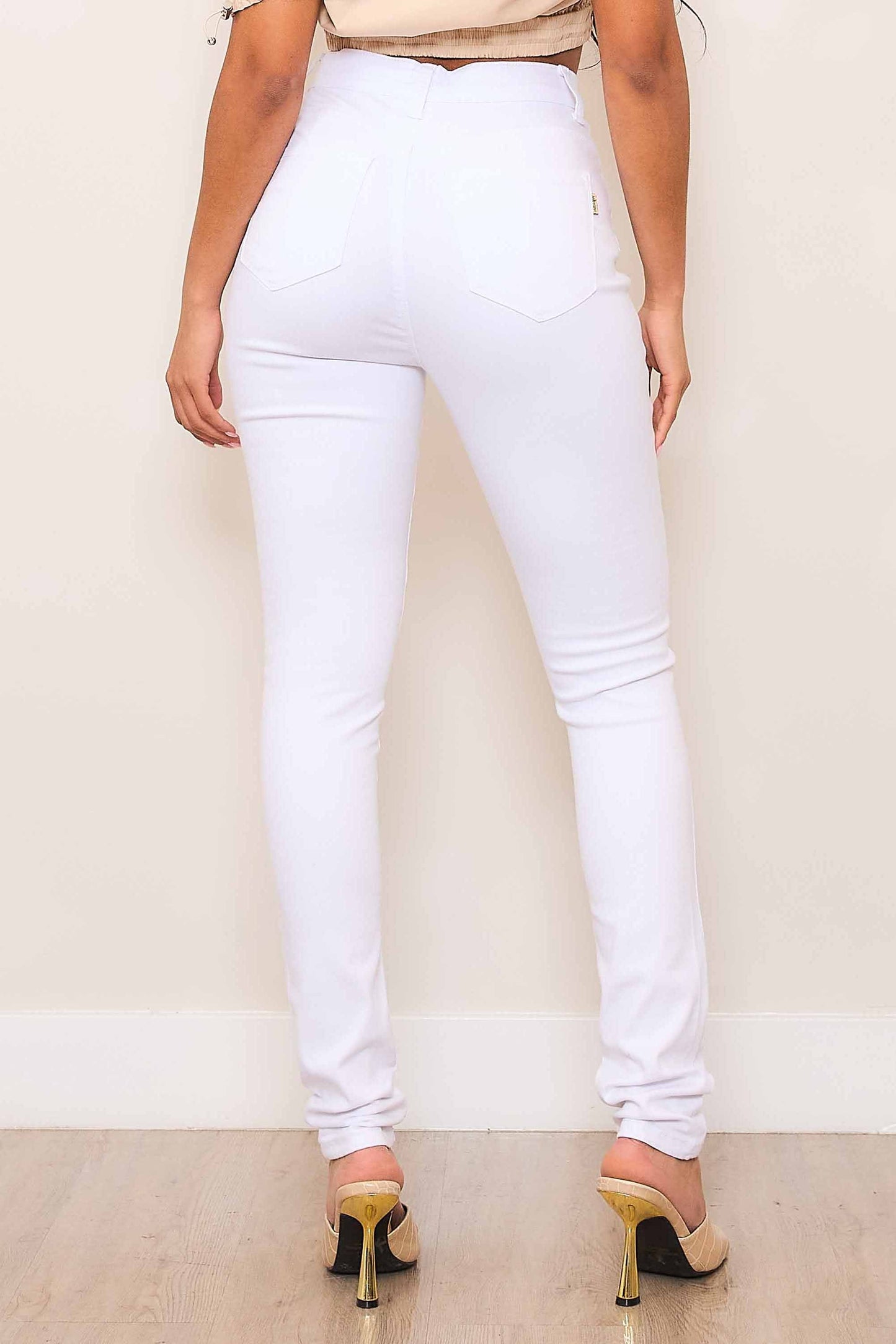 Laila White Skinny Jeans (Re-Stock Arrives-1-11)