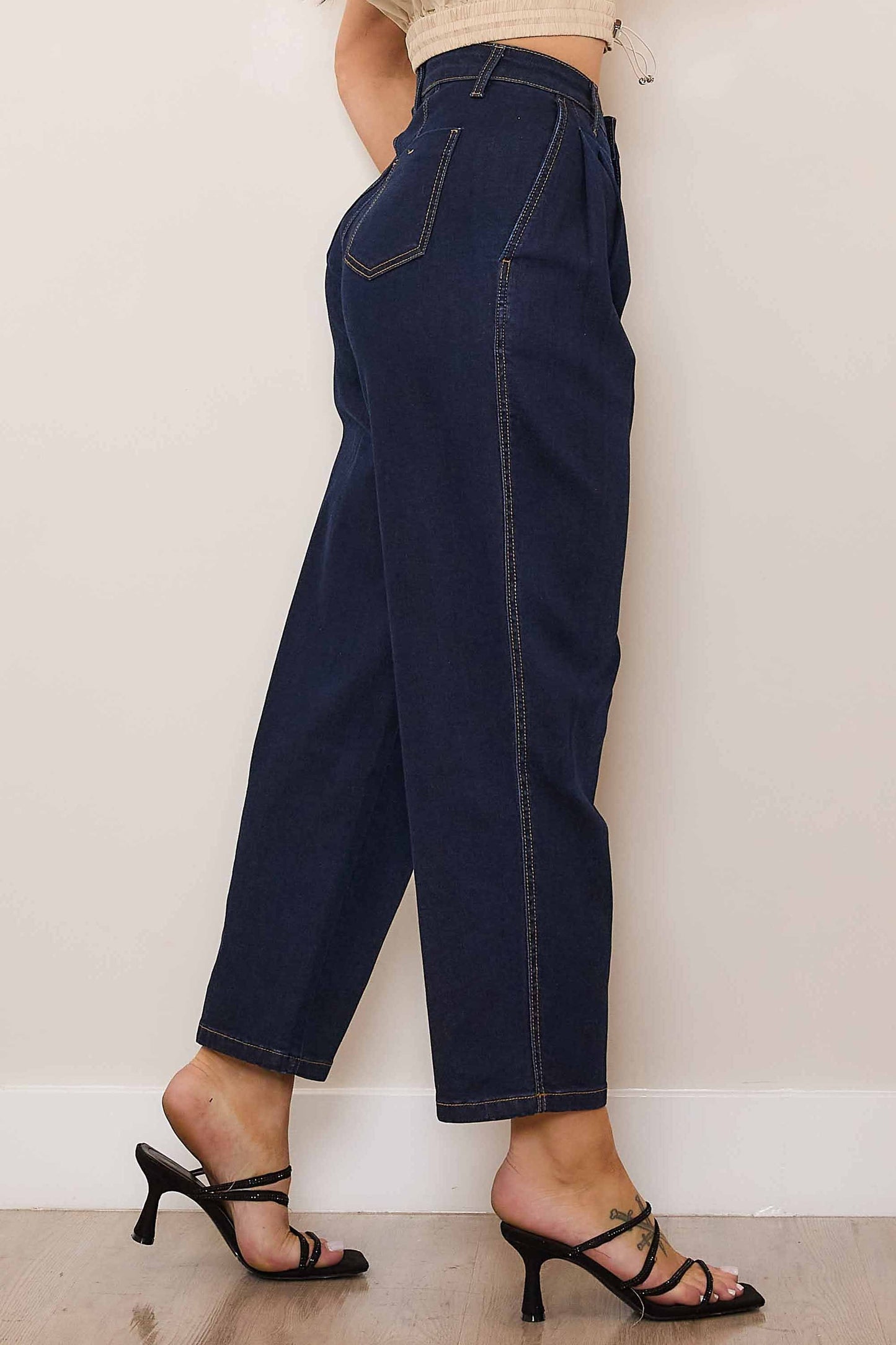 Lizbeth Cropped Barrel Leg Jeans (Re Stock 10/20)